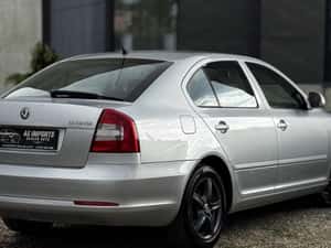 Skoda Octavia 1.6 diesel, 104 CP, 2009 — miniatura 7