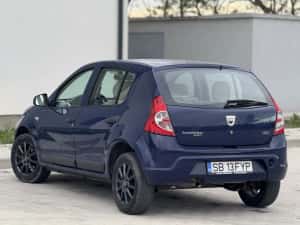 Dacia Sandero 1.5 Diesel 2009 — miniatura 3