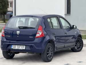 Dacia Sandero 1.5 Diesel 2009 — miniatura 4
