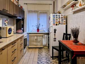 DECOMANDAT 1 MAI SARA S:61 MP — miniatura 5