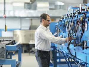 Manpower recruteaza reglor utilaje in Hunedoara