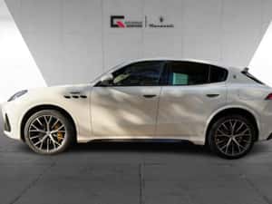 Maserati Grecale Automată 530 HP Benzină — miniatura 2