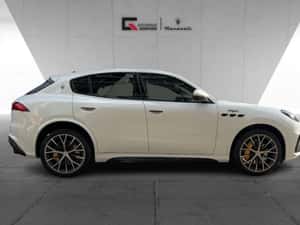Maserati Grecale Automată 530 HP Benzină — miniatura 5