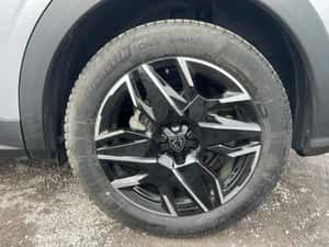 Peugeot 3008 Hybrid4 2024 – SUV hibrid, tracțiune fata — miniatura 6