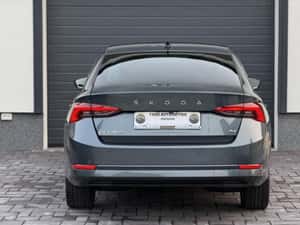 SKODA OCTAVIA Berlina 1.4 TSI iV * PLUG-IN HYBRID* DSG — miniatura 6