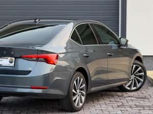 SKODA OCTAVIA Berlina 1.4 TSI iV * PLUG-IN HYBRID* DSG — miniatura 7