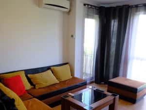 2 camere 51 mp Florești, zugrăvit recent, garaj | proprietar — miniatura 3