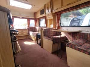 Rulota Swift Abbey Spectrum, An 1999, 2 axe, 2 zone dormit, Boiler gaz, Cabina dus — miniatura 4