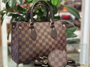Geanta Louis Vuitton Noua !!! Dimensiuni 25/20 !!! — miniatura 2