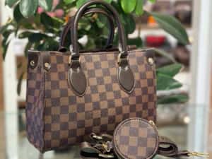 Geanta Louis Vuitton Noua !!! Dimensiuni 25/20 !!! — miniatura 10