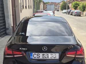 MERCEDES-BENZ A 180 - Sedan Premium, 136 CP, Benzină — miniatura 3