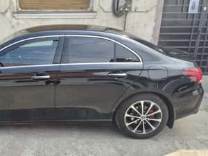 MERCEDES-BENZ A 180 - Sedan Premium, 136 CP, Benzină — miniatura 4