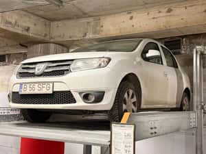 Dacia logan/90000 km impecabil/1.2 benzina. — miniatura 5