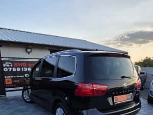 Seat Alehambra ,Sharan an 2011 Automatic 7 locuri panoramic posibilitatea rate fără avans — miniatura 4