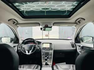 Volvo XC60 2015 - 136 cp - Manuala - Diesel - 182.000 km — miniatura 6