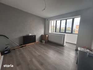 Proprietar, vând apartament 2 camere decomandat, etaj 2/4, zona Olari — miniatura 5