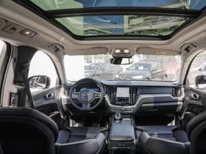 Volvo XC60 Plug-in hybrid T6 Recharge Inscription AWD — miniatura 3