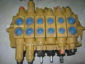 Distribuitor hidraulic pentru buldoexcavator Caterpillar 438C /