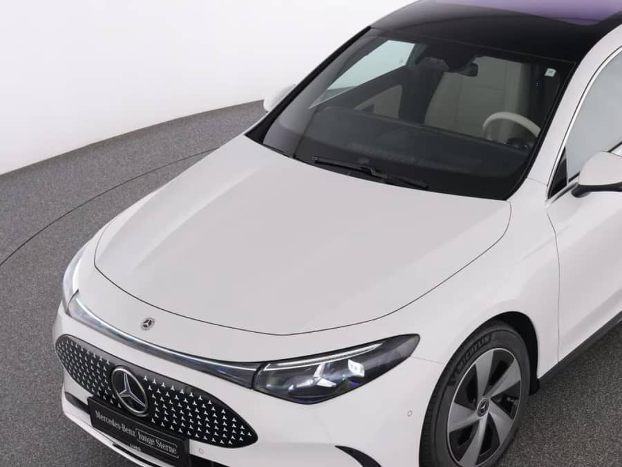 Mercedes-Benz CLA 250 Automată 272 HP Electric — fotografie 1 din 7