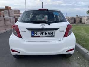 Toyota Yaris 1.4d 2014 — miniatura 4