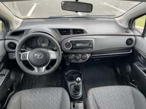 Toyota Yaris 1.4d 2014 — miniatura 8