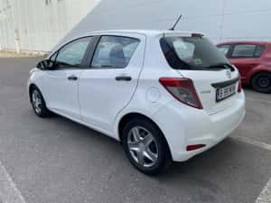 Toyota Yaris 1.4d 2014 — miniatura 9