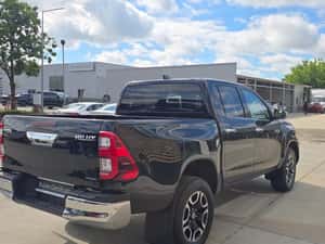 TOYOTA HILUX 2.4D 150CP 4x4 Double Cab Executive / Car No 169 — miniatura 4