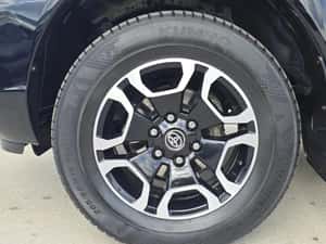 TOYOTA HILUX 2.4D 150CP 4x4 Double Cab Executive / Car No 169 — miniatura 6