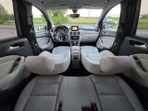 Mercedes-benz B 160  109cp 6 trepte !! 160 xxx km !! Navi/Piele/A/c/Led/Xenon/Camera/Distronic/Pilot — miniatura 5