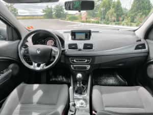 Renault megane 1.5 dCi 2015 — miniatura 8