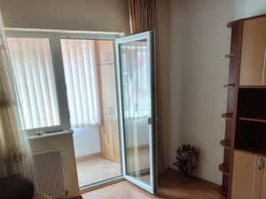 Închiriez apartament 2 camere — miniatura 3