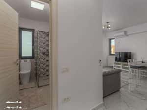 Închiriez apartament 2 camere, nou, complet mobilat și utilat Zona Rex — miniatura 3