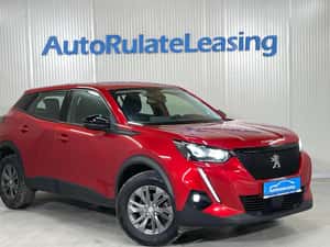 Peugeot 2008 1.2 Benzină, Manuală, 2022, 69.275 km, Roșu — miniatura 2
