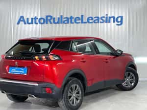 Peugeot 2008 1.2 Benzină, Manuală, 2022, 69.275 km, Roșu — miniatura 3