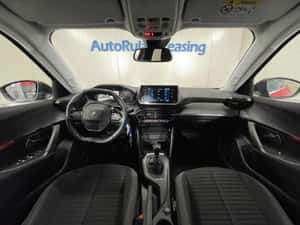 Peugeot 2008 1.2 Benzină, Manuală, 2022, 69.275 km, Roșu — miniatura 7