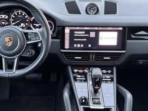 Porsche Cayenne Coupé 3.0 E-Hybrid — miniatura 4