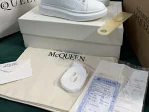 Adidasi Alexander McQueen piele naturala 100% Full Box colectie noua — miniatura 9