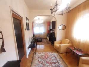 Inchiriez Ap.2 cam (din 3) vila et.1 Dorobanti — miniatura 3