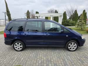 Seat Alhambra ( Sharan ) 2009 # 1.9 TDI 116 CP ( BVK ) # EURO 4 # Inmatriculata RO # Proprietar # — miniatura 5