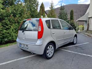 Mitsubishi Colt 2007 1.3i Benzina  **4 uși** — miniatura 3