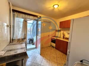 Apartament 3 camere decomandat, 2 balcoane – Str. 1848 — miniatura 8
