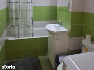 Garsonieră cu balcon și aer condiționat, aproape de facilități — miniatura 4