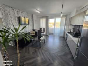 Apartament modern cu 3 camere, etaj intermediar, zona centrala, primar — miniatura 2