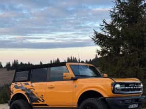 2023 Ford Bronco Outerbanks 4x4 Cyber Orange custom  stare impecabila — miniatura 4