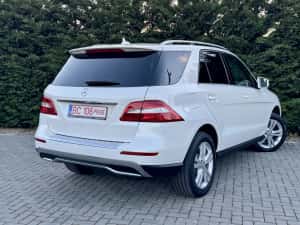 MERCEDES ML250 cdi 4matic — miniatura 4
