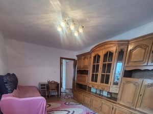 Apartament 2 camere pentru chirie 280euro etaj 1 Burdujeni Suceava — miniatura 5