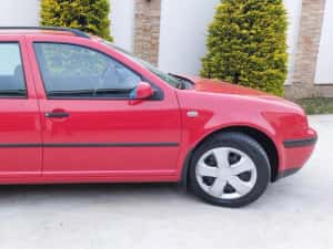 Inmatriculata RO‼️Automatik & Raritate‼️VW GOLF 4-1.6 SR-Klima ‼️ 26 anii -Fără RUGINA-An 2000 ‼️ — miniatura 9