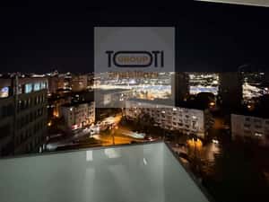 Apartament modern de închiriat – Unirea Tower, Iași | Vedere panoramic — miniatura 6