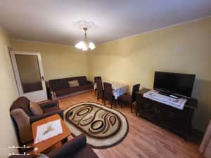 Inchiriez apartament doua camere in zona Dristor — miniatura 3