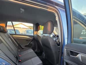 VW GOLF 7 HATCHBACK BENZINA  posibilitate rate fără avans — miniatura 5